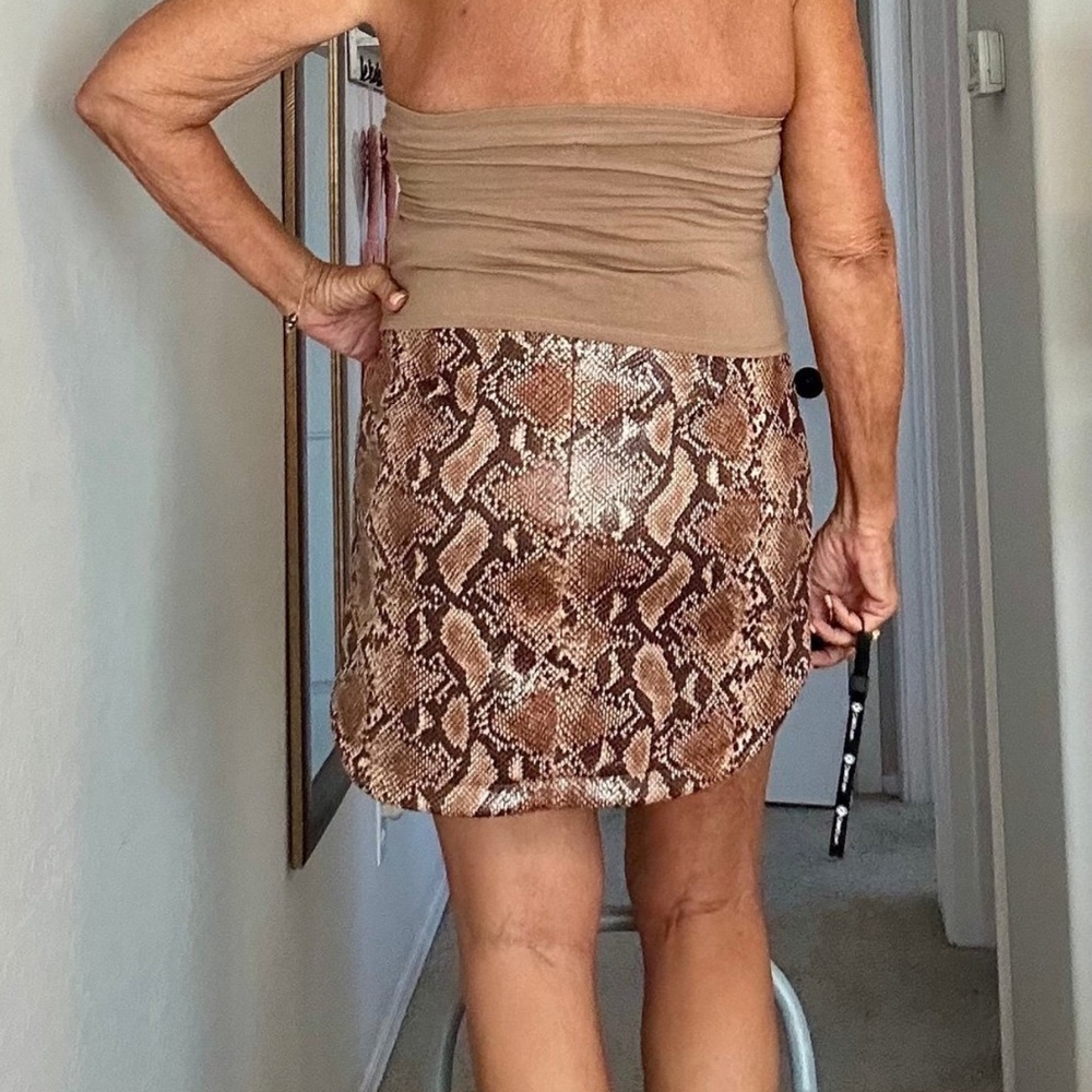 Lulu’s Taupe Pink Brown Python Stretch Mini Skirt… - image 6